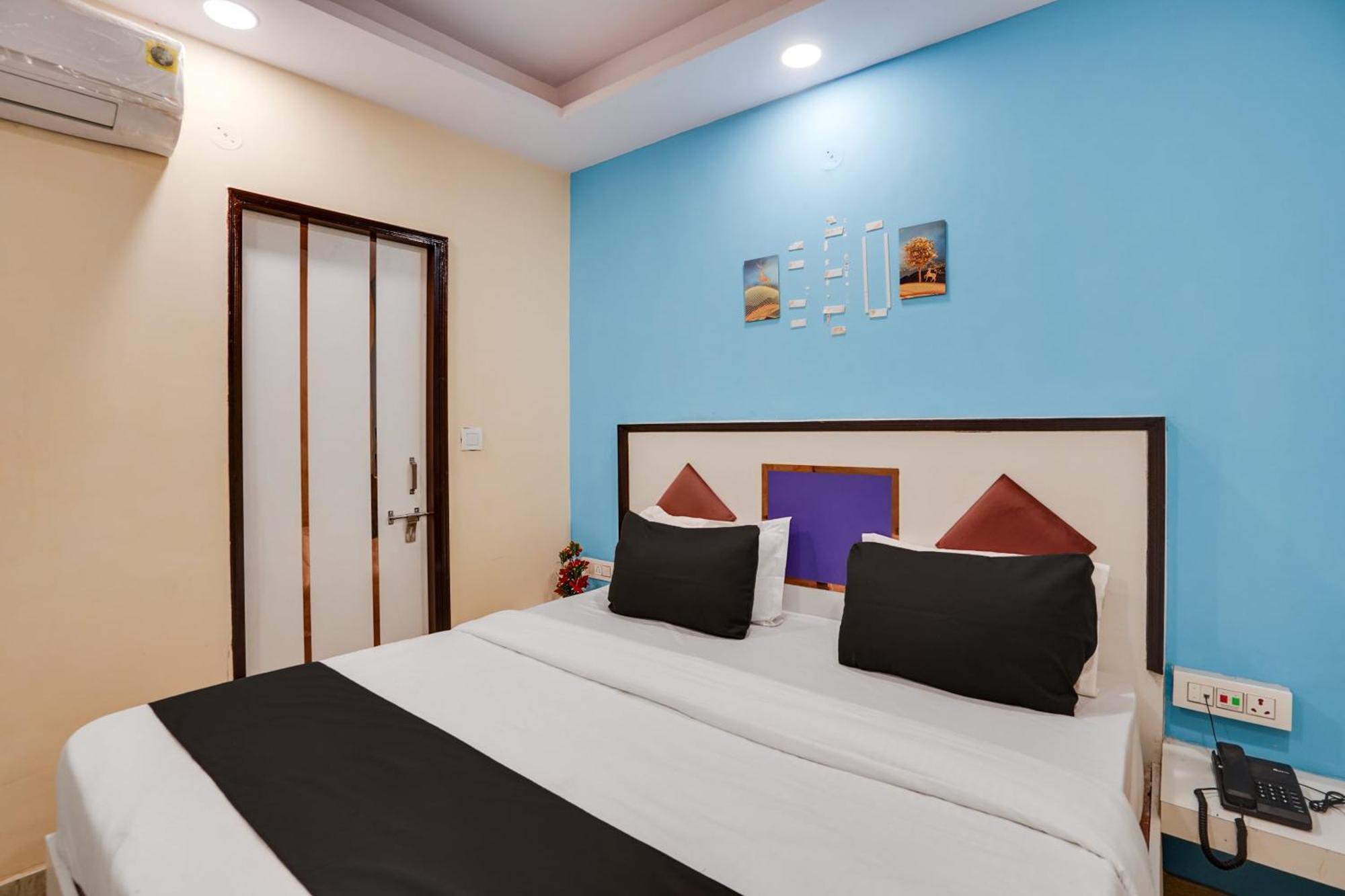 Super Hotel O Hotel Gold Star New Delhi Ngoại thất bức ảnh