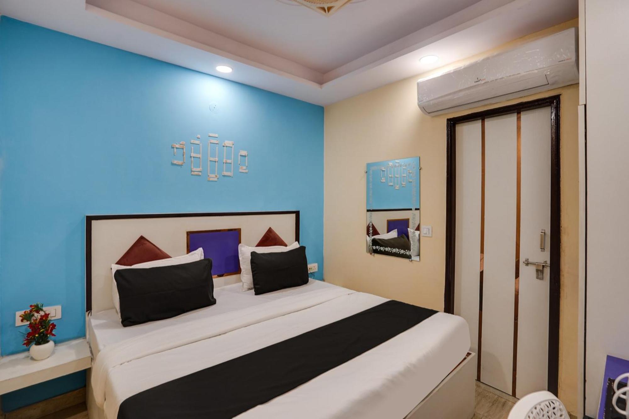Super Hotel O Hotel Gold Star New Delhi Ngoại thất bức ảnh