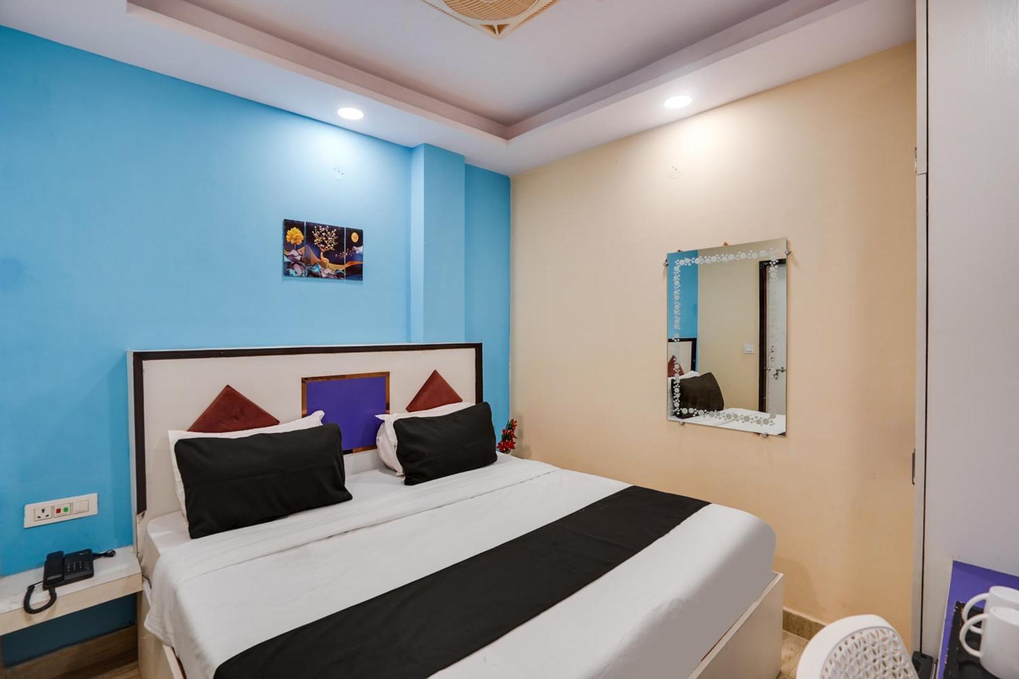 Super Hotel O Hotel Gold Star New Delhi Ngoại thất bức ảnh