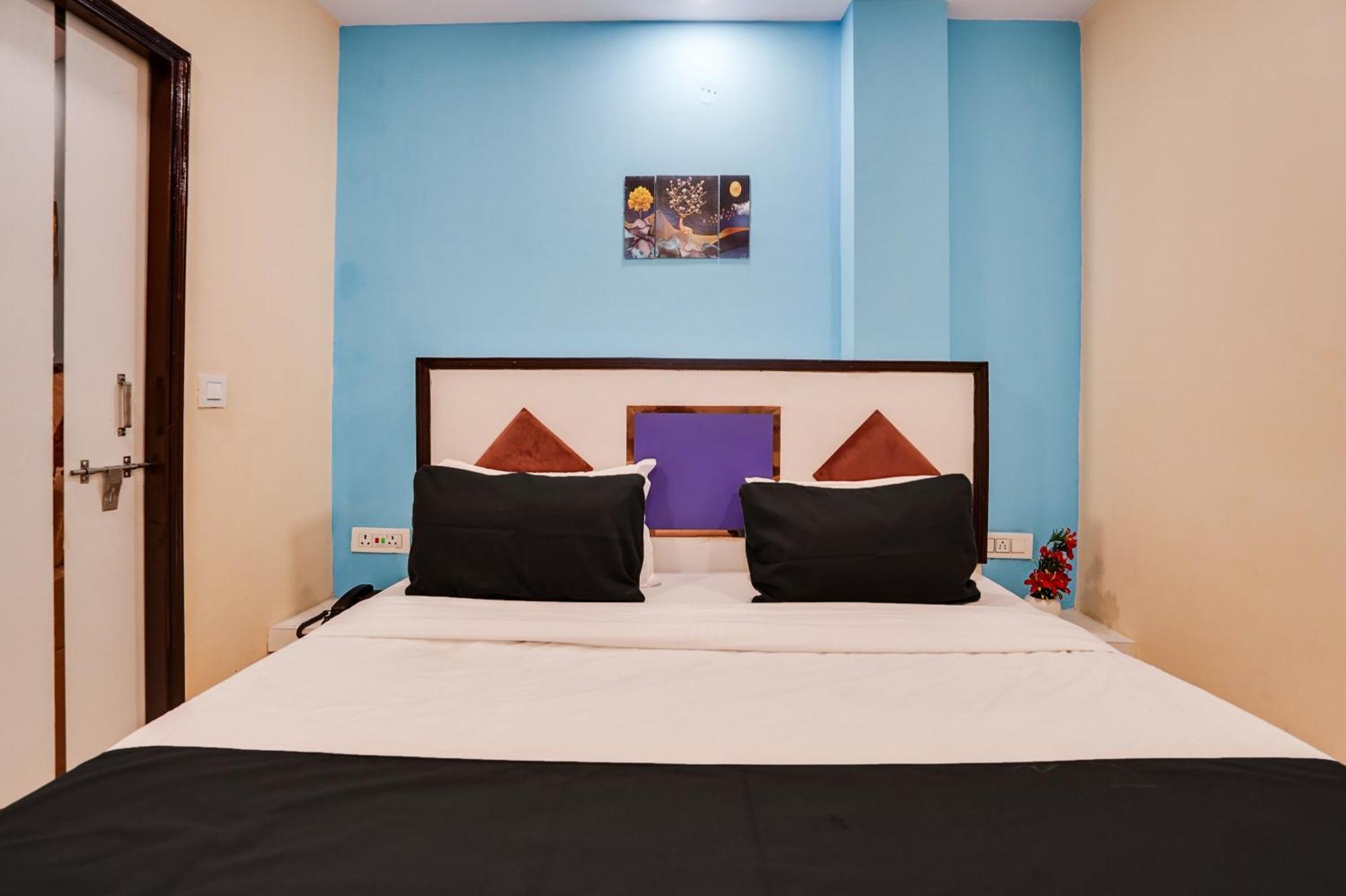 Super Hotel O Hotel Gold Star New Delhi Ngoại thất bức ảnh