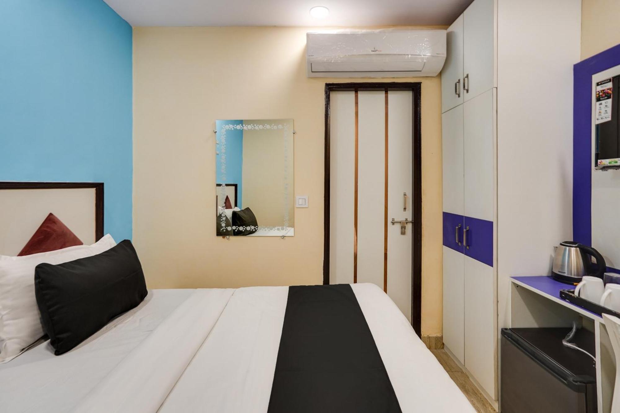 Super Hotel O Hotel Gold Star New Delhi Ngoại thất bức ảnh